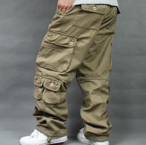 男性のカジュアルな綿のゆるいバギーストレートパンツポケットヒップホップストリートウェアジョガーズのズボンのプラスサイズ40のための暖かいフリースの裏地の貨物パンツ