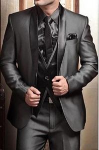 Мода Shinny серый Groom Tuxedos шаль лацкане дружки свадебные смокинги мужчин Пром куртка Blazer 3 шт Костюм (куртка + штаны + Tie + Vest) 21