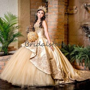 Prinsessan tjejer guld quinceanera klänningar älskling boll klänning söt 15 klänning med applique spets puffy satin tulle spets upp formell prom klänning