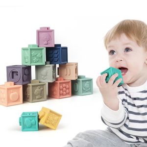 Bebê Grasp Toy Building Blocks 3D Toque mão macia Balls Massagem do Bebé Rubber Teethers Squeeze Toy Bath Bola Brinquedos