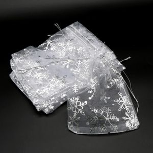 100 pçs / lote branco Organza Bags 7x9 10x14 13x18cm Casamento Christmas Doces Presentes Embalagem Sacos De Snowflake Drawstring Bolsa De Presente Bolsa