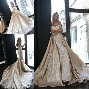 Neuankömmlinge atemberaubende Spitzen -Champagner -Meerjungfraukleider mit abnehmbarem Satinzug von Schulter Hochzeitskleid Brautkleider Vestidos