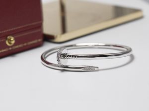 C fashion classic bracelet diamond-encrusted lu xu ry bracelet classic fashion temperament ladies star style