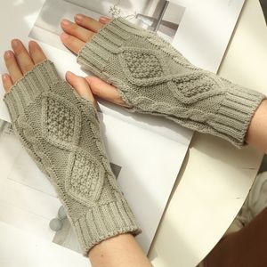 20CM artistic Gloves and diamond-shaped fingerless women's winter knitted long wool 20CM artistic Warm Gloves and diamond-shaped finge