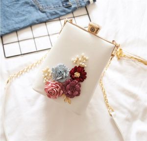 New- flowers evening clutch diamond clutch ladies wedding banquet bags with chain MN756