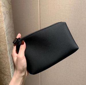 Women cosmetic bags VIP gift bag Portable storage bag Designer wallets nylon Zip pocket purses with black gifts box