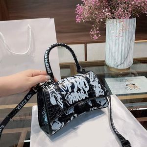 Women Fashion Trend Shoulder Messenger Bag Ladies Black Wallet Belt Hand Bag Colorful Bag Samll Crossbody Handbag