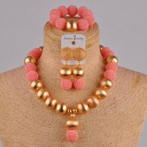 Kolczyki Naszyjnik Czerwony Moda Afrykańska ręcznie robiona z koraliki z koraliki w Nigerii Zestaw biżuterii ślubnej imitacja Pearl Kobietowa bransoletka XX-29329G
