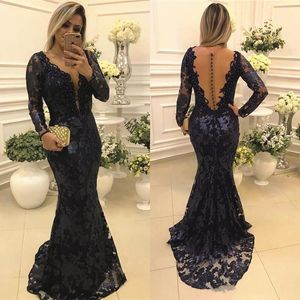 Dark Navy Lace Mother Of The Bride Dresses Long Sleeve Vintage 2021 Fall Winter Evening Gowns Buttons Illusion Back Formal Party Wear AL6842