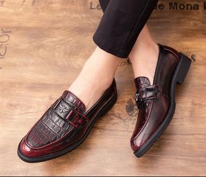 High Quality Brand Fashion Business Loafers Breathable Casual Shoes Slip On Business Wedding Dress Male Shoes Size 38-44 I279