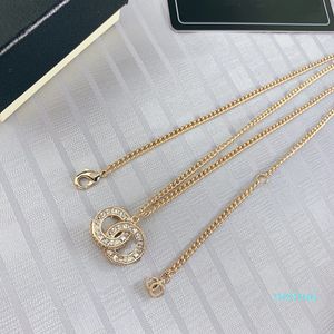 Горячие продажи Brass классического ожерелье французского Couture CZ Цирконий письмо ожерелье женщины способа свитер цепь