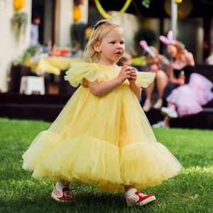Light Yellow Chic Flower Girl Dresses Tiers Puffy Little Girl Pageant Gowns Ankle Length Cap Sleeves First Communion Dress