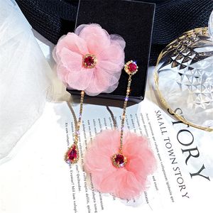 Fyuan Crystal Asymmetri Drop Earrings För Kvinnor Bijoux Rosa Garn Blomma Dangle Örhängen Uttalande Smycken Gåvor
