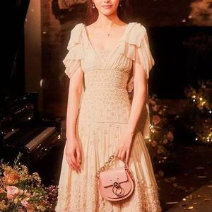 Stora Beading Pearls Chiffon Evening Dresses Bows Kortärmad Hög Låg Prom Klänning Party Wear Flowers V Neckrock de Soiree 2020-2021