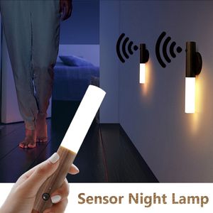 2020 LED Trådlös USB-uppladdningsbar nattlampa för sängkammare Vägglampa Infraröd sensor Fotokänslig sensor Nattljus