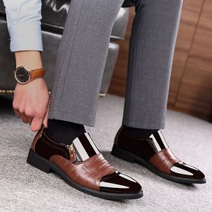 حذاء اللباس الربيع أزياء أكسفورد الرجال الأعمال جلد طبيعي لينة عارضة تنفس شقة البريدي الدانتيل متابعة DD273-L
