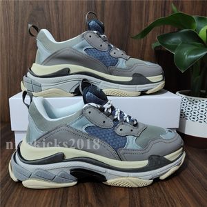 Paris 17FW Triple-S Calçados Casuais Pai Sapatos Triple S 17FW Sapatilhas Para Homens Mulheres Primavera Rua Discount Retro Chaussures Papai Sapatos