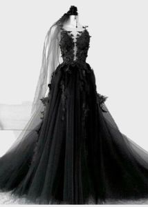 Gothic Black Wedding Dresses En Linje Blommor Lace Appliques Brudklänningar 2021 Vintage Backless Boho Beach Puffy Tulle Bride Dress Plus Storlek