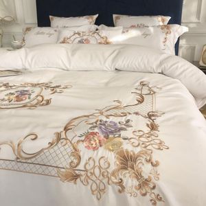 Król Queen Size Cover Comforter Płaski zestaw łóżka Zestaw biały elegancki haft 4pcs jedwabna bawełniana pościel ślubną luksusowy dom 174g