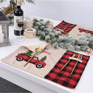 クリスマス格子縞のテーブルマットプレースマットホームキッチンパーティーのためのダイニングデコレーションマットテーブルクロスクリスマスサプライズギフト