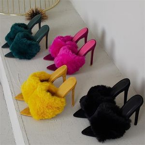 2020 European Station Sandals Candy Color Luxury Rabbit Fur High Heel Sandals Tofflor Femme Evening Party Kvinnor Skor 35-43 0926