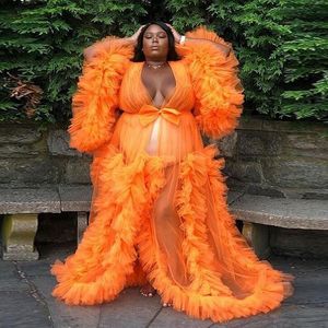 オレンジプラスサイズのウエディングドレスフリルフルスリーブ妊娠中の女性シアーローブショーのマタニティ妊娠中の写真撮影パーティードレス