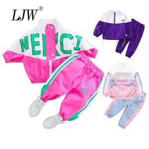 2020 Sonbahar Çocuk Giyim Erkek Kız Giysileri Takım Elbise Bebek Katı Fermuar Ceket Pantolon 2 Adet / takım Moda Yürüyor Çocuk Eşofman LJ200916