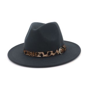 Flache Wollfilz-Jazz-Fedora-Mütze mit breiter Krempe für Herren und Damen, mit Leopardenmuster und Leder verziert, schlichte, gefilzte Volcano-Wollhüte