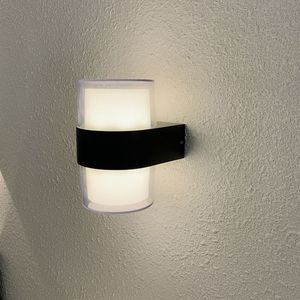 Moda Aluminiun Arrylic LED LED Wall Light Light Up Home Deco i Down Indoor Ration Lighting