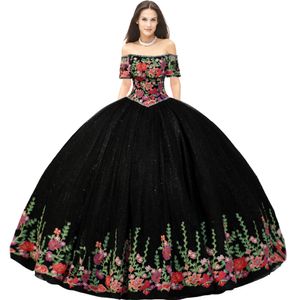 Ładny Off Ramię Scalloped Neck Sparkle Tulle Quinceanera Dress Black Colorful Bohemia Kwiatowy Aplikacja Sweet 16 Dress Debiutante Ball