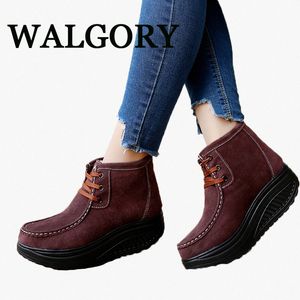 Wholesale thermal ankle boots for sale - Group buy WALGORY Winter Female Plus Wedges Swing Shoes Snow Platform Boots Women Thermal Cotton Padded Shoes Flat Ankle Boots Cowboy Boots Chel XAnX