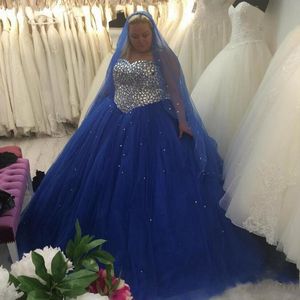 Niestandardowy plus rozmiar Quinceanera Suknie XXXL Kobiety Kryształowe Koraliki Bez Ramiączek Koronki Tulle Suknie Balowe Prom Formalna Suknia Wieczorowa Prom