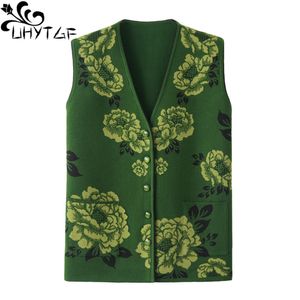 UHYTGF Women's sleeveless jacket Fashion flower beaded knitted sweater vests for women elegant mom Plus size vest waistcoat 1237