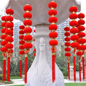 100pcs/lot 3cm Small Flocking Red Lanterns Wedding Party Decor Gift DIY Craft Cute Chinese Plastic Lanterns New Year Decor