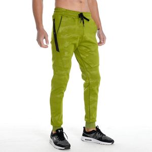 新しい冬の男性のズボン弾性ウエストプラスサイズの男性のスウェットパンツ緩いカジュアルビッグサイズ迷彩ジョガーズハーレムメンズ服