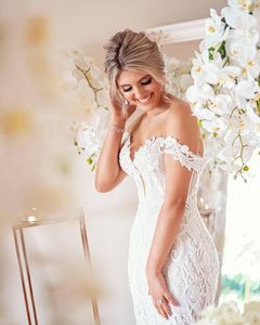 2020 Arabo Aso Ebi Plus Size Lussuosi Abiti da sposa in rilievo di pizzo Sirena Abiti da sposa sexy Abiti da sposa vintage263s