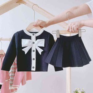 Girls clássico de malha conjunto de roupas queda 2 pcs mangas compridas crianças princesa top e saia aniversário projetado roupas uniformes 1-8 ys g220310