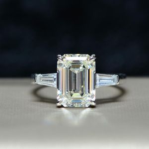 Wong Rain Sterling Silver Emerald Cut Create Moissanite Gemstone Wedding Engagement Diamonds Ring Fijne Sieraden Groothandel