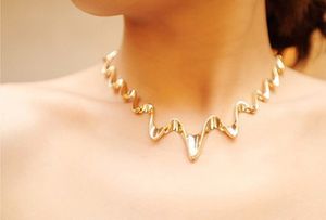 Корейская звезда молния золотая водяная волна короткая ожерелье из металла поддельных воротников ожерелье ключицы цепь женские украшения