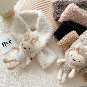 Sciarpe in pelliccia sintetica dolce Imitazione di lana di agnello Inverno Caldo peluche Sciarpa incrociata con orso Sciarpe da donna carine Anello per collo solido per bambini