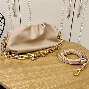 Designer- women thick chain cloud pack armpit fashion fashion one shoulder women's bag