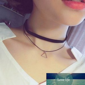 Hot Faux Leather Choker Fashion Simples Preto Veludo Corda De Prata Triângulo Falso Collar Colar Para As Mulheres Collier Bijoux