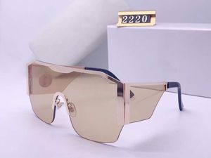 2023 Heta solglasögon med originallådor Kvinnor Designer Luxury Populära solglasögon UV -skydd Fashion Oval Full Fram Solglasögon