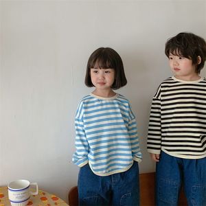 Höst Unisex Loose Långärmad Striped Sweatshirts Boys Girls 2 Färger Bomull Stora Kläder 220309