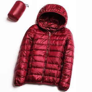 Winterjacke Frauen Ultraleichte Daunenjacke Weiße Entenfell Daunen Kapuzenjacken Parka Weibliche beiläufige dünne tragbare Mäntel 6XL 7XL 201016