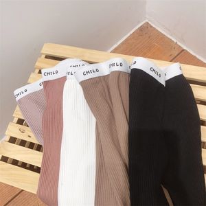 Koreanischer Stil 2020 Frühling NEUE Ankunft Baumwolle gestrickte Leggings für Kinder Baby Mädchen Buchstaben Druck elastische Taille Hosen LJ201019