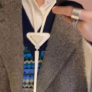 Herren Damen Designer Krawatten Mode Leder Hals Krawatte Schleife für Männer Damen mit Muster Buchstaben Krawatte Pelz Einfarbige Krawatten 4 Colo261y