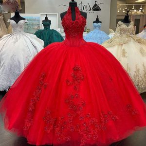 Gorgeous Red Quinceanera Dresses Halter V Neck Meksykańskie 3D Kwiatowe kwiaty Słodkie 15 Suknie Puffy Spódnica Vestidos 15 Anos