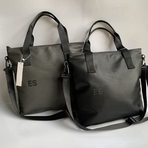 Toptan yüksek kaliteli açık omuz çantası erkekler moda klasik tasarım gerileyen portatif çanta