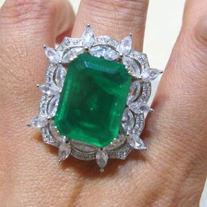 100% 925 Anéis de Prata Esterlina Grande 5A Zircão Criado Anel de Esmeralda Gemstone para Mulheres Anniversary Coquetel Fine Jóias